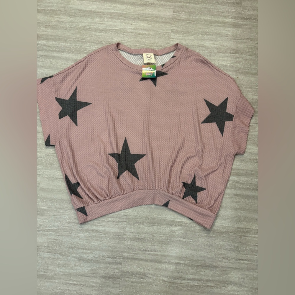 Women's Star Patterned Athletic Top in Mauve and Black